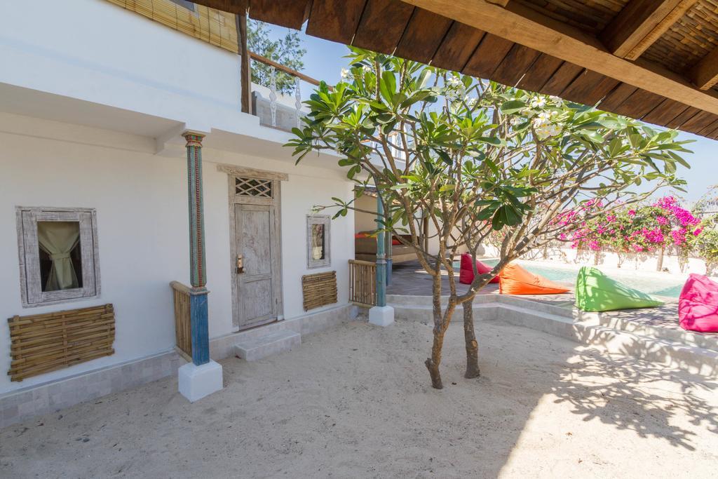 Villa Shelra Gili Meno Exterior photo